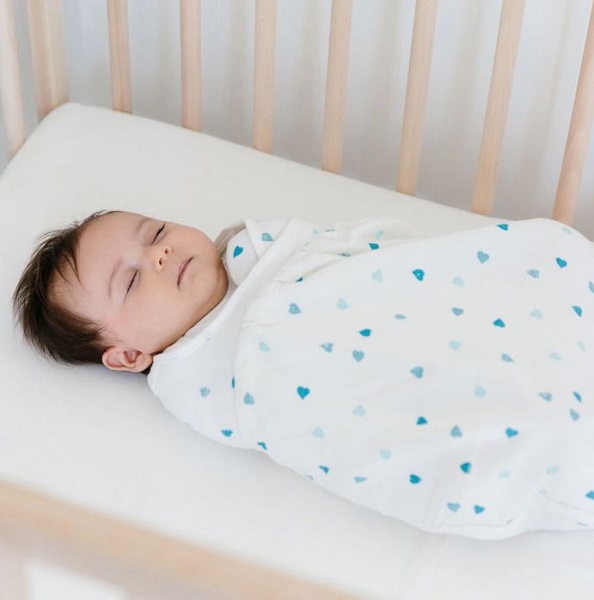 Arrulho ligeiro Ergobaby - Cupcake - Image 2